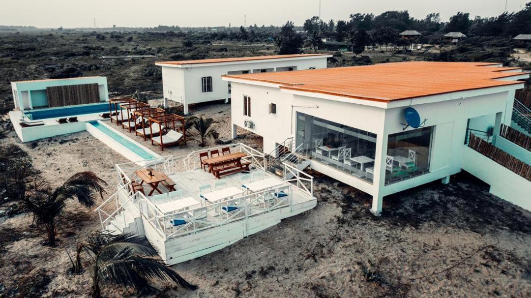 Lighthouse Beach House Lagos Exterior photo